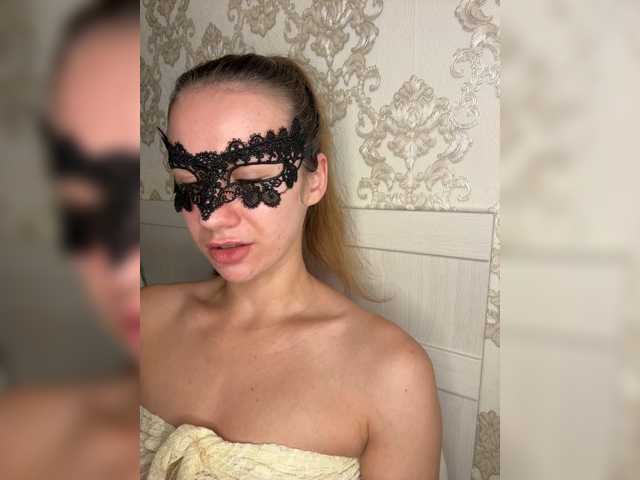 U-Moni live cam on BongaCams