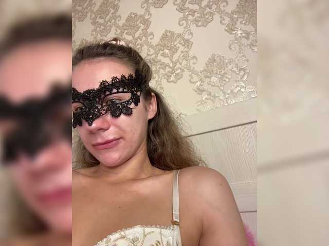U-Moni live cam on BongaCams