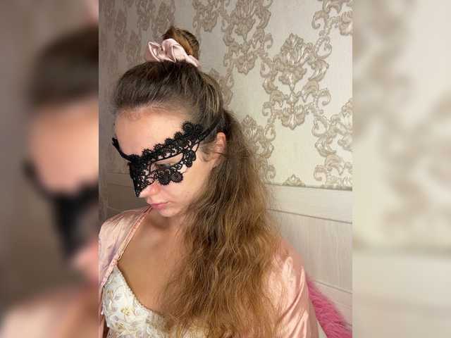 U-Moni live cam on BongaCams