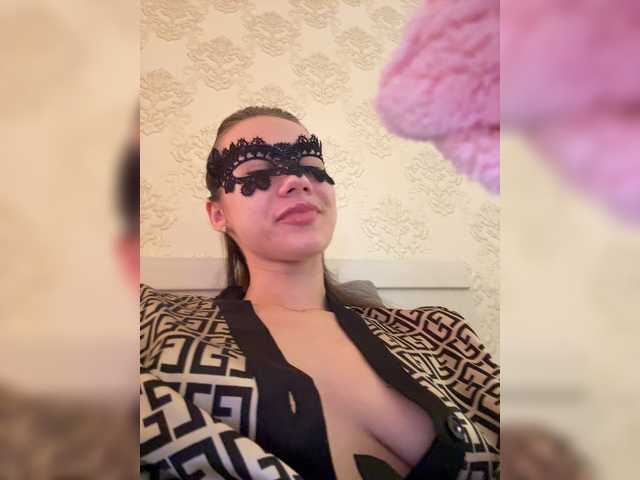 U-Moni live cam on BongaCams