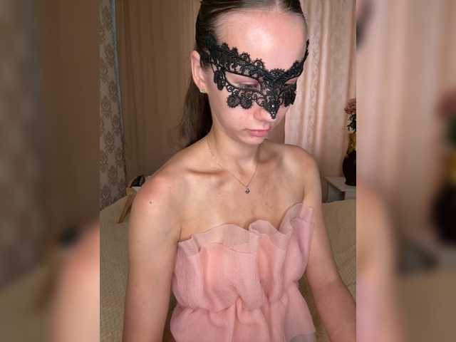 U-Moni live cam on BongaCams