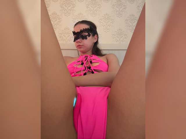 U-Moni live cam on BongaCams