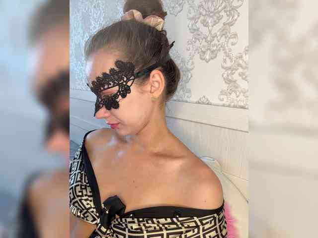 Model: U-Moni