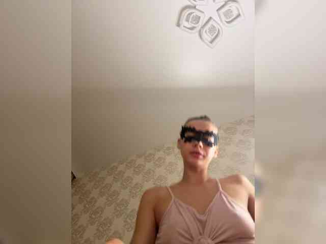U-Moni Sex Cam Show