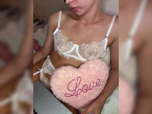 U-Moni Live Webcam on BongaCams