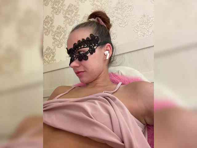 U-Moni Sex Cam Show