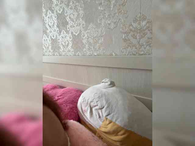 U-Moni Sex Cam Show