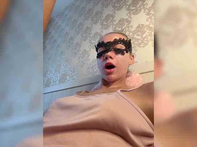 U-Moni Sex Cam Show