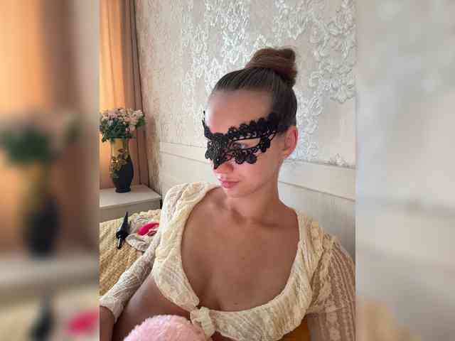 U-Moni Sex Cam Show