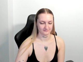 AlexaKisses