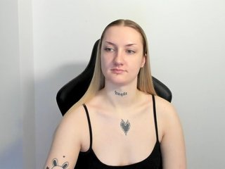 AlexaKisses