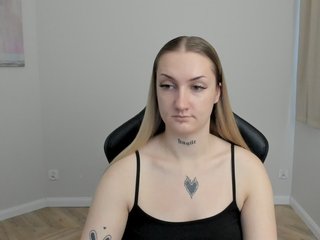 AlexaKisses