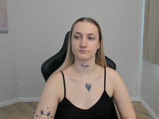 AlexaKisses