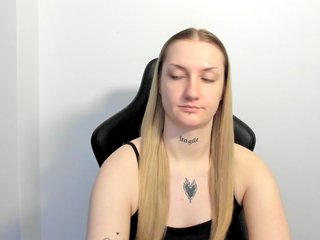 AlexaKisses Porn Show