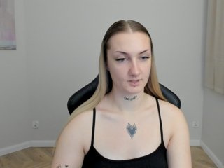 AlexaKisses Porn Show