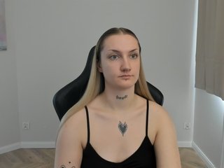 AlexaKisses