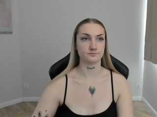 AlexaKisses Porn Show