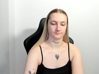 AlexaKisses