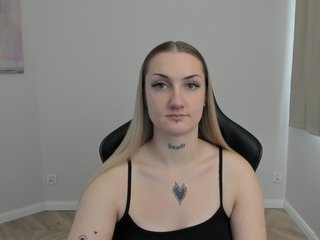 AlexaKisses