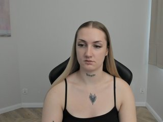 AlexaKisses