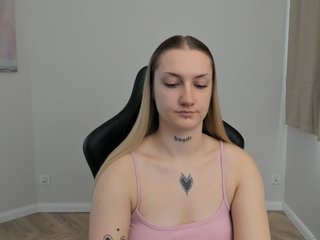 AlexaKisses