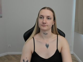 AlexaKisses