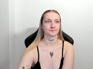 AlexaKisses