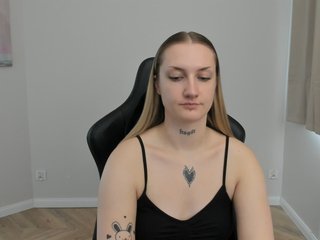 AlexaKisses