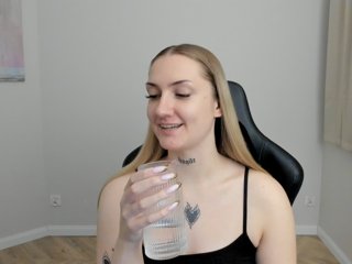 AlexaKisses