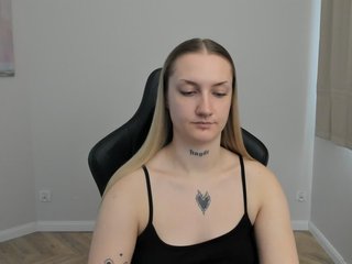 AlexaKisses