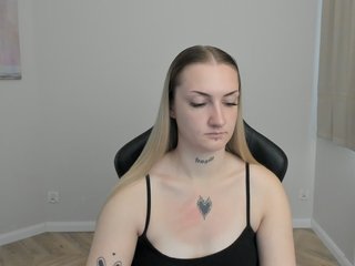 AlexaKisses