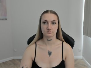 AlexaKisses