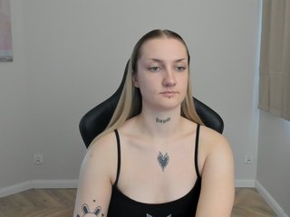 AlexaKisses
