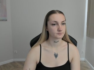 AlexaKisses