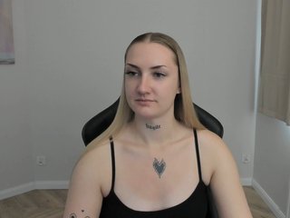 AlexaKisses Porn Show