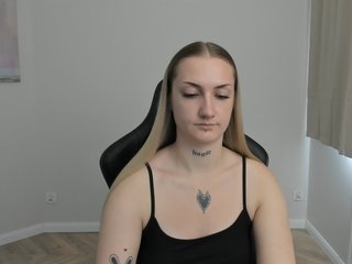 AlexaKisses