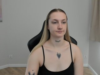 AlexaKisses