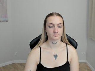 AlexaKisses