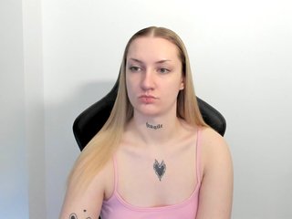 AlexaKisses