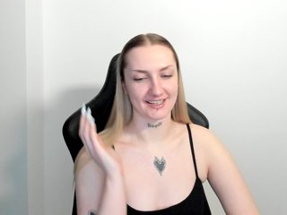 AlexaKisses