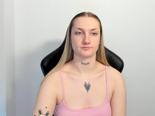 AlexaKisses