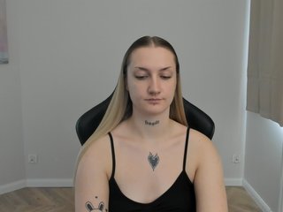 AlexaKisses