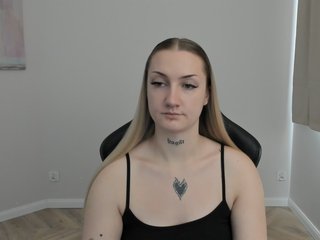AlexaKisses