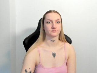 AlexaKisses
