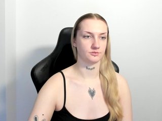 AlexaKisses