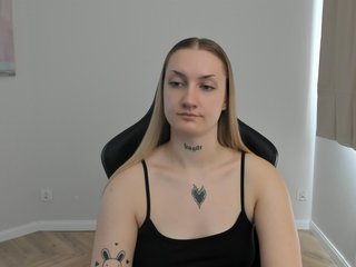 AlexaKisses