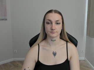 AlexaKisses