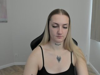 AlexaKisses