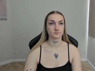 AlexaKisses
