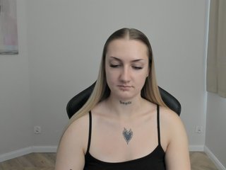 AlexaKisses